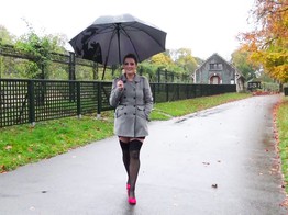 jacquieetmicheltv – The new life of Julie, 25 years old!