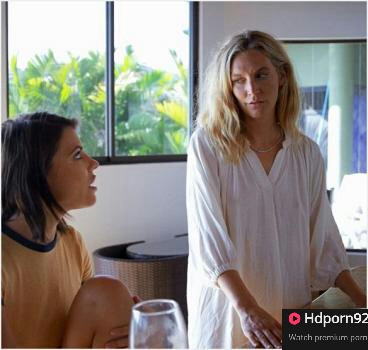 Missa X – Adriana Chechik & Mona Wales – The Seychelles pt. 4