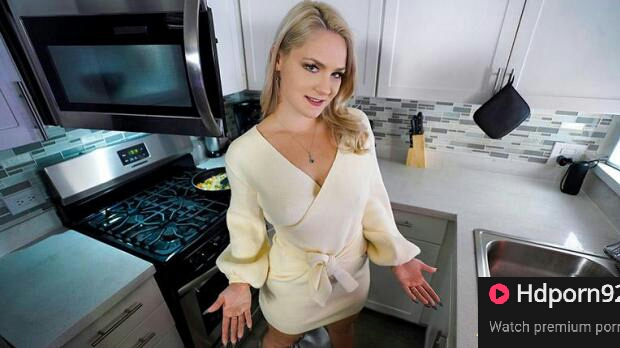 Perv Mom – Lisey Sweet – She Just Wants Attention