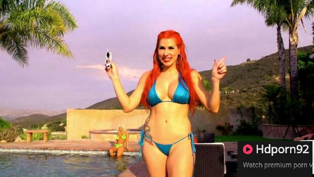 jacquieetmicheltv – Savana and Bridgette, two fiery rascals!