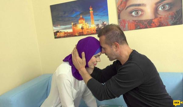 SexWithMuslims – Jessica Bell – Punishing a disobedient Muslim wife