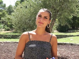 jacquieetmicheltv – Claudia, 23, young and (very) pretty law student in Bordeaux!