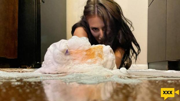 RK Prime – Aubree Valentine – PAWG Maid Loses Bet