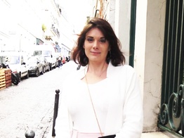 jacquieetmicheltv – Lisa, 29, childminder!