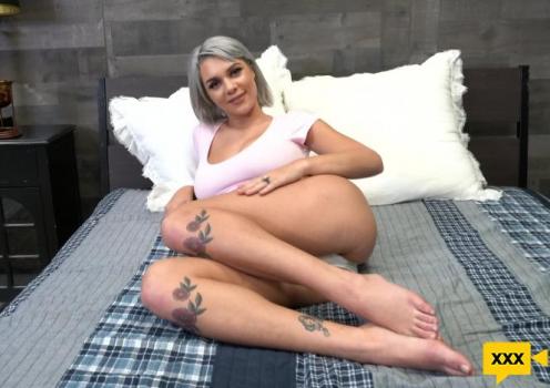 Amateur Boxxx – Gabbie Carter Is A Naughty Step Daughter