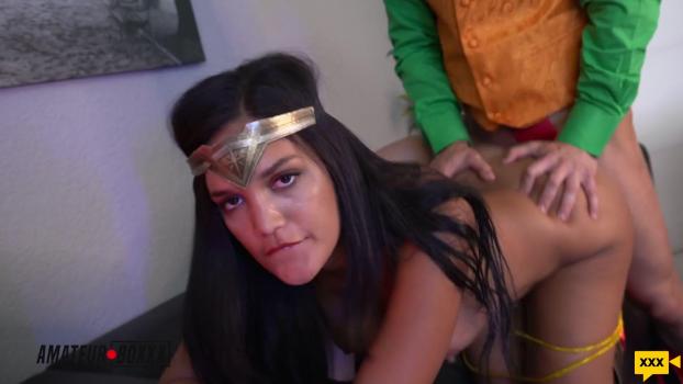 Amateur Boxxx – Alina Belle – Wonder Woman Gets Fucked By The Joker