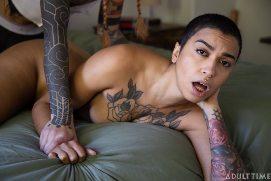 ModelTime – Cam Damage & Ravyn Alexa – Slumber Party Seduction