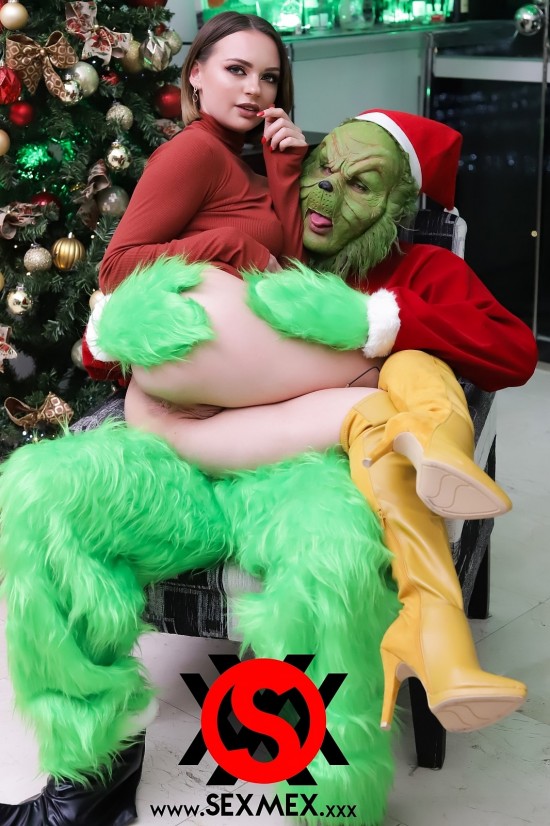 sexmex – EMILY THORNE – FUCKED BY NOT THE GRINCH