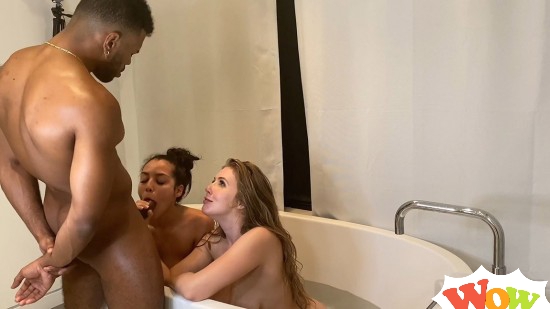 OnlyFans – Lena Paul & Sophia Del Mar – Bustin in the bath