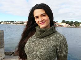 jacquieetmicheltv – Marina, 28 years old, looking for warmth!