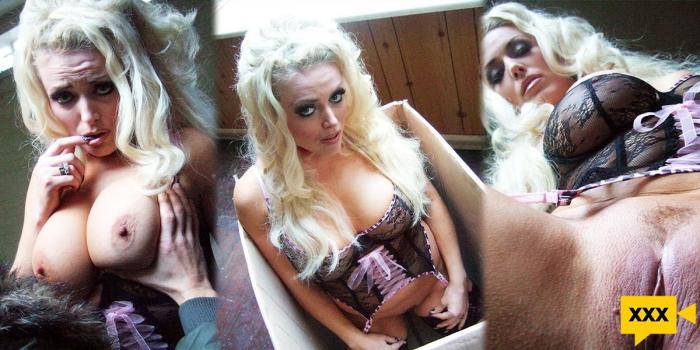 PascalsSubSluts – Guest Smut: Bitch in a Box – Rebecca Jane Smyth