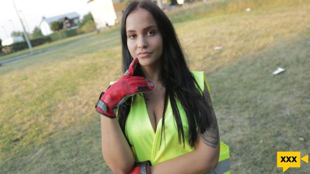 Public Agent – Jennifer Mendez – Litter Picker Fucked In The Woods
