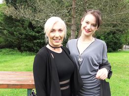 jacquieetmicheltv – Louane and Alice, a rolling orgy!