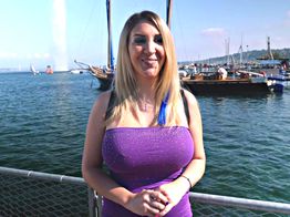 jacquieetmicheltv – Britanny, 31 years old, beautician in Geneva!