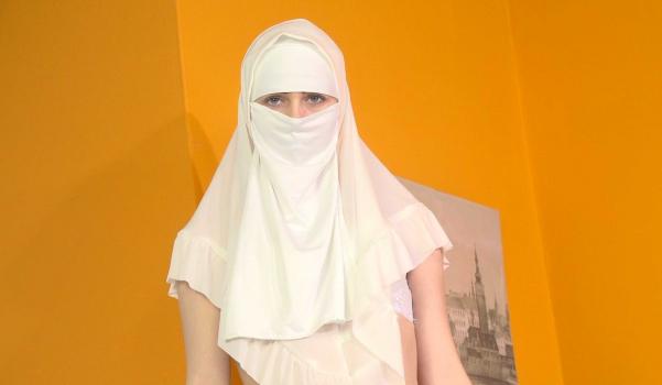 SexWithMuslims – Nela Decker – You look like a bitch – E170