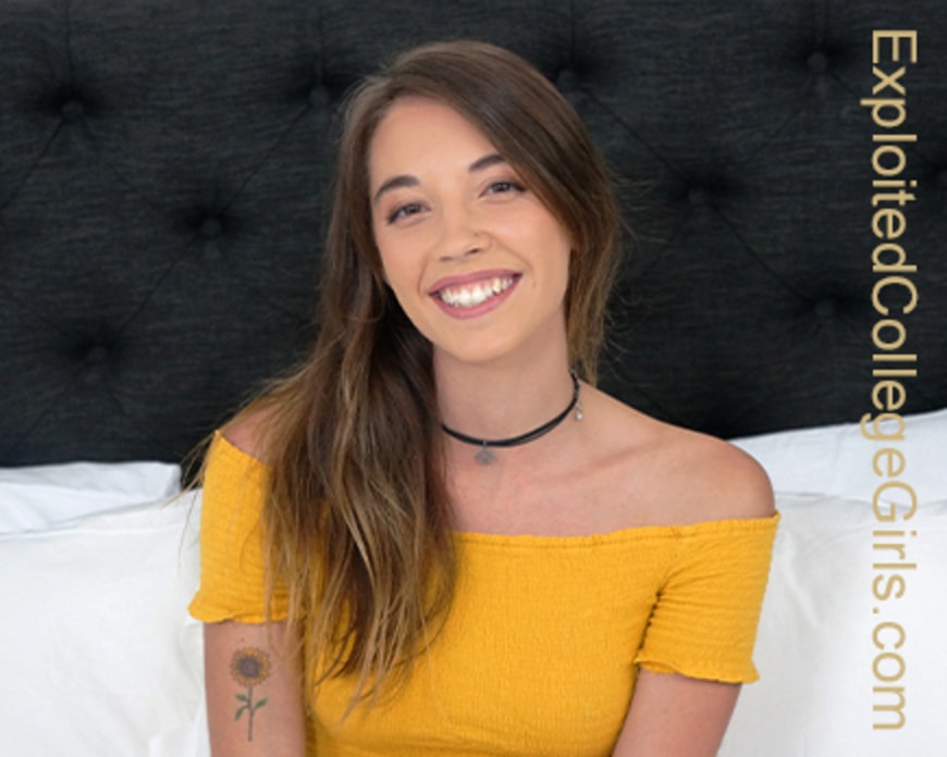 ExploitedCollegeGirls – Luna Mars – 22 Years Old Girl