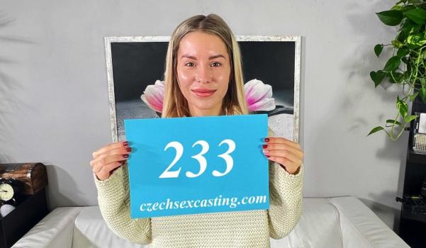 CzechSexCasting – Lucky Bee – Blonde without limit shows her skills – E233