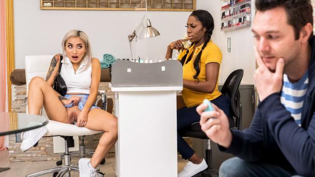 HotAndMean – Avery Black & Ebony Mystique – Sneaky Vibrator Salon Sex