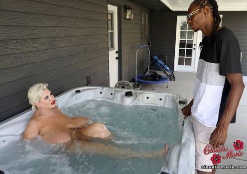 Claudia Marie – Interracial Hot Tub