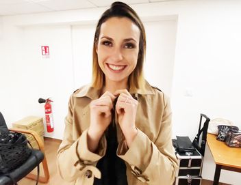 jacquieetmicheltv – Pam, a naughty spirit in a healthy body!