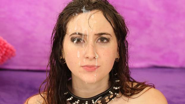 Facial Abuse – She Had Her Stool Pushed In