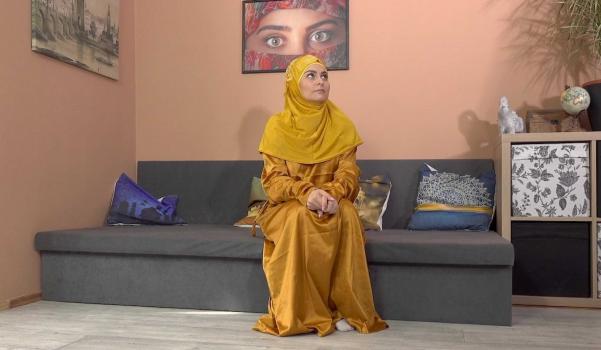 SexWithMuslims – Ashley Woods ​- Horny friends want threesome with babe in hijab – E207