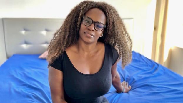 Caught To The Mommy – Nancy