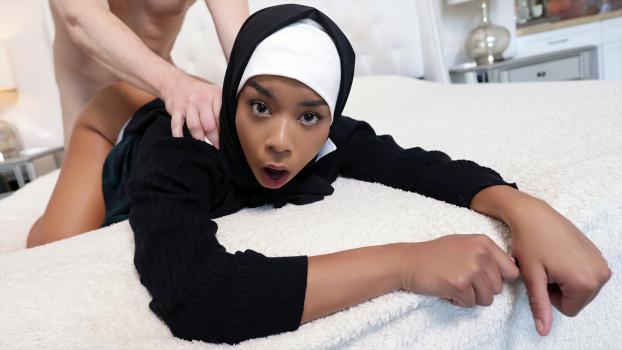 HijabHookup – Freya Kennedy - Not Like a Carrot at All