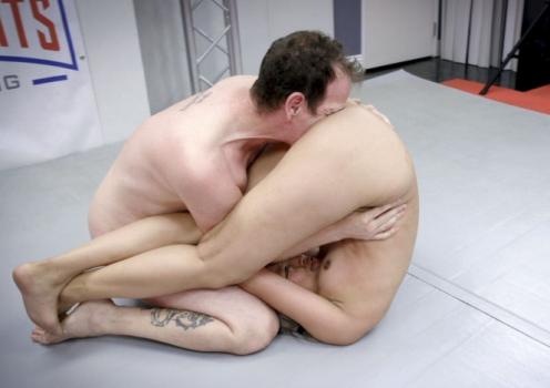 Evolved Fights – Channy Crossfire