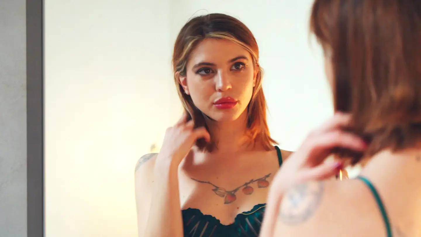 jacquieetmicheltv – Martina, 27, passing through France!