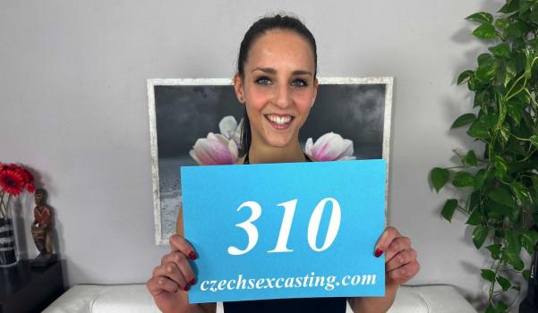 CzechSexCasting – Betzz – Czech exhibitionist wants to show her sexy body – E310