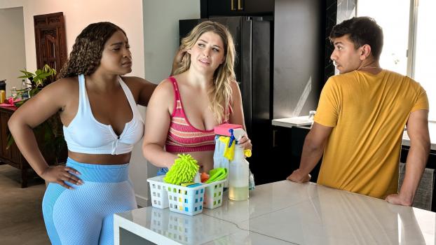 MomsBangTeens – Riley Reign & Ny Ny Lew – MILF Makes College Shower Threesome