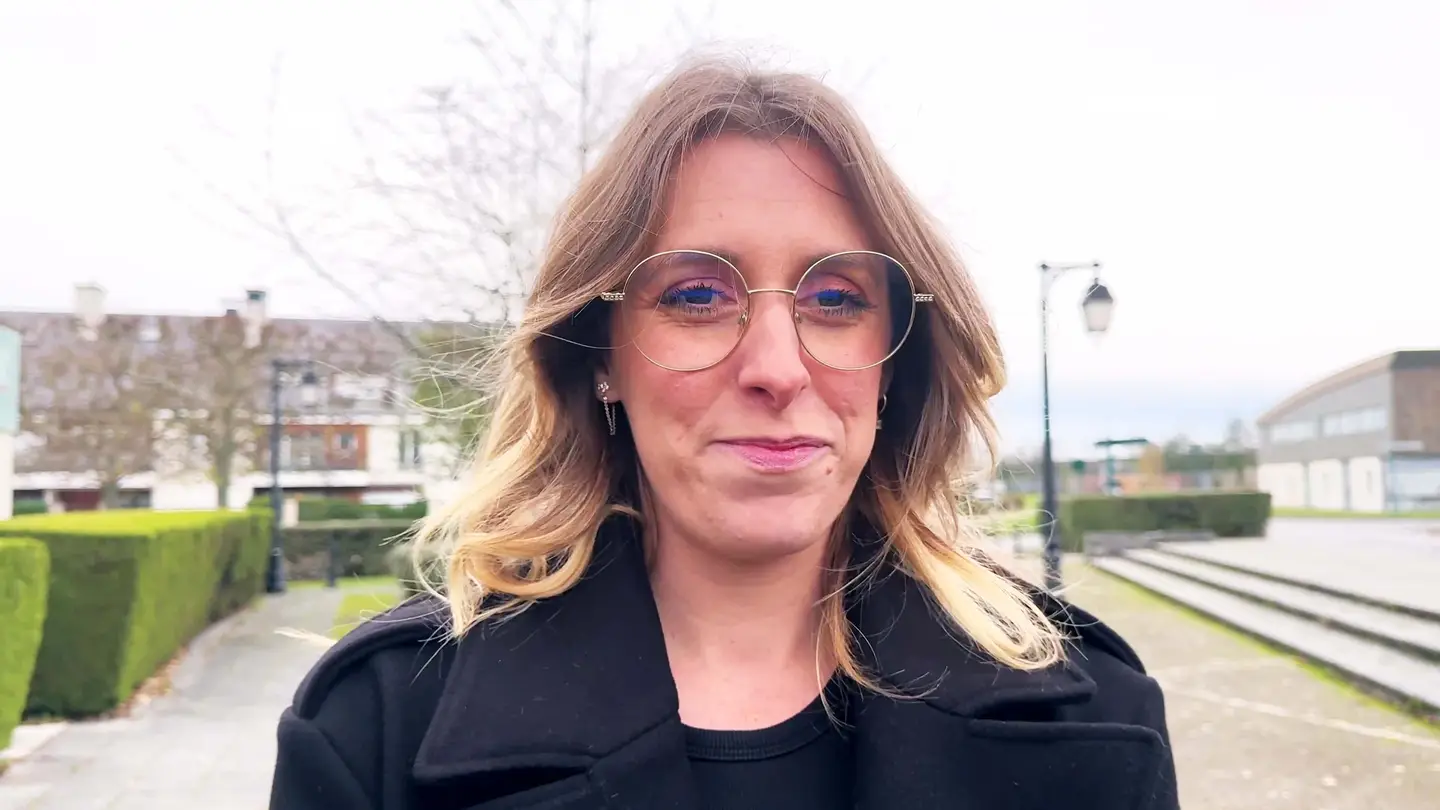 jacquieetmicheltv – The superb Alva doubles the bet!