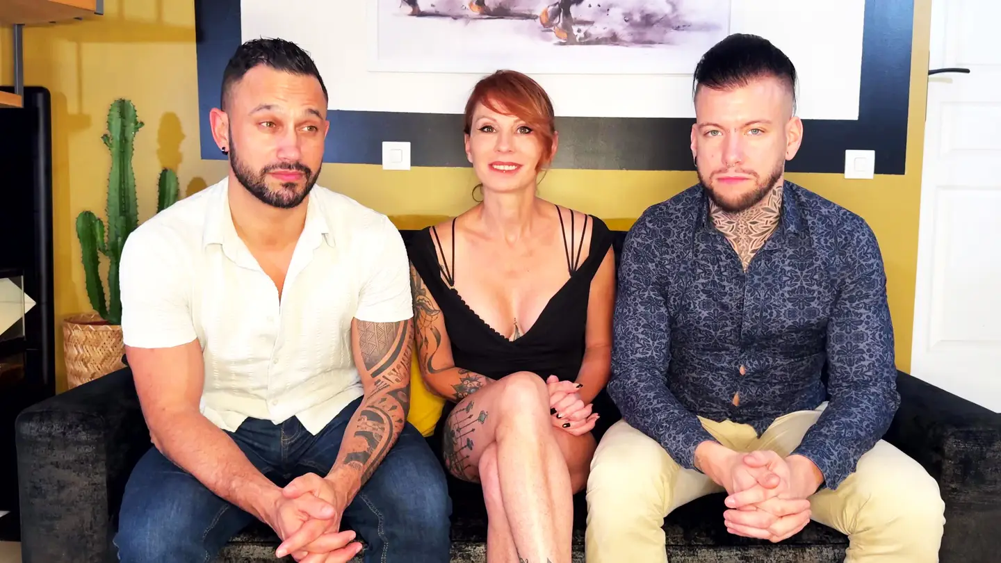 jacquieetmicheltv – Emma, 40, never stops learning!