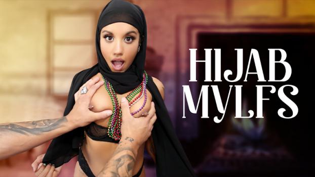 HijabMylfs – Nina White – Nina’s First Mardi Gras
