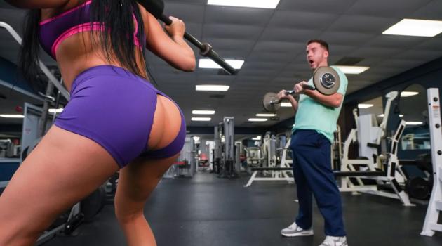 HornyHostel – Serena Santos & Selina Bentz – Influencer Workout