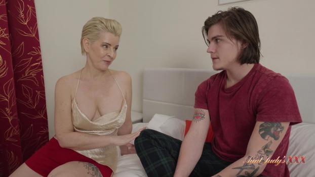 AuntJudysXXX – Foxy 58yo Blonde Bombshell Bobbi Shay makes her SENSATIONAL DEBUT