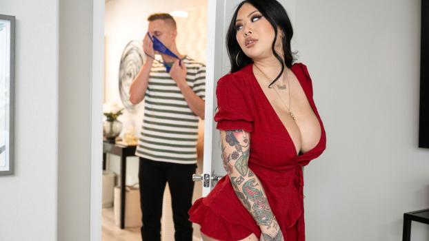 BrazzersExxtra – Connie Perignon – I Need Privacy! Except In The Shower