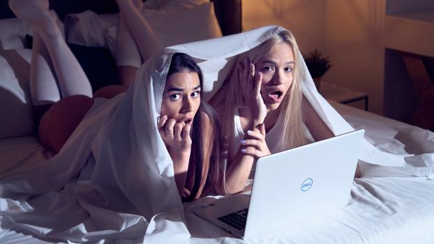 OnlyTarts – Milancheek & Novella Night – Scary Movie Night