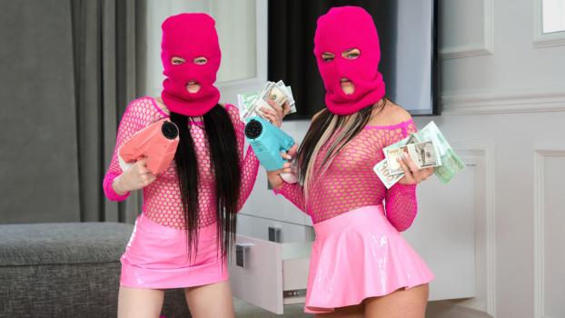 OnlyTarts – Emily First & Britney Dutch – Desperate Girls