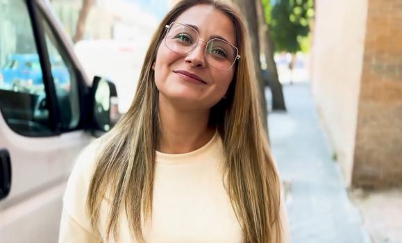 PutaLocura – Lucia Gold – Spanish Blonde Caught