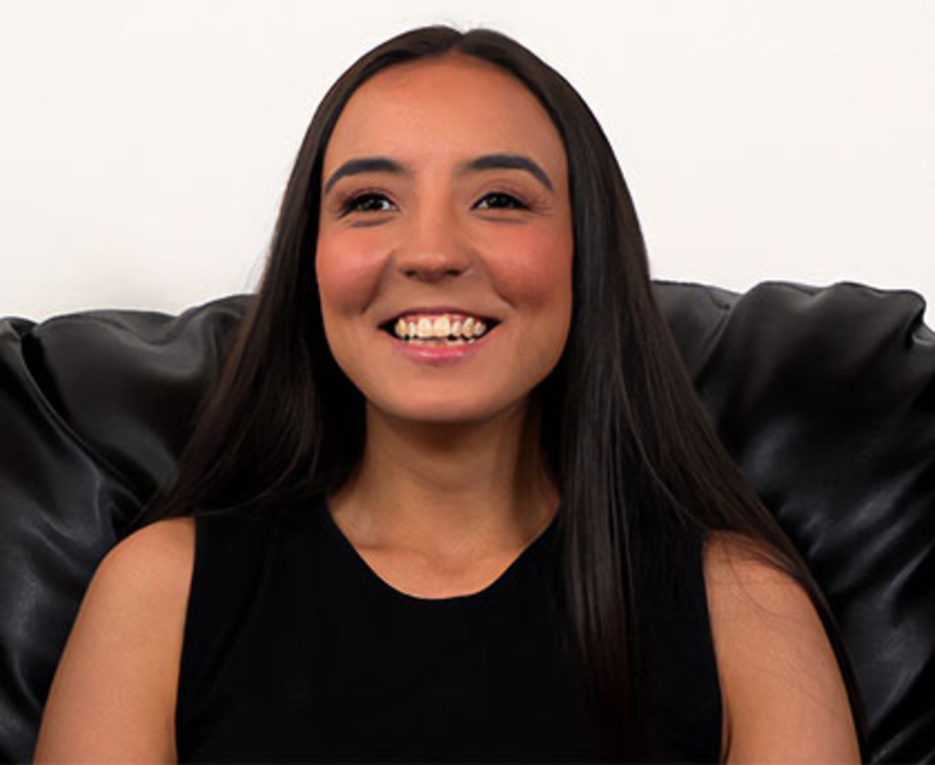 BackroomCastingCouch – Sasha – Fashion Designer Tries Porn