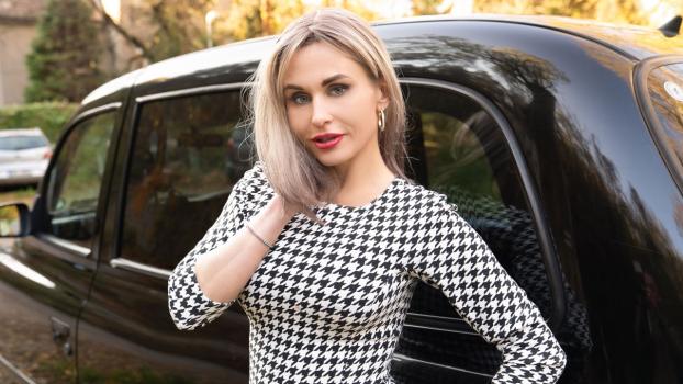 FakeTaxi – Laura Crystal – My Nearly Step Mom