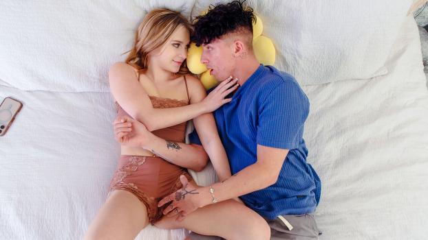 She’sBreedingMaterial – Becky Summer – Breed Your Stepsis Before Dad