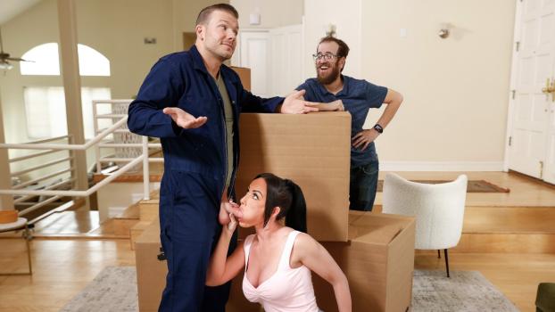 HornyHostel – Jennifer White – Boxed And Banged