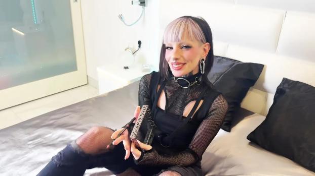 jacquieetmicheltv – Eva Nexus cooks two guys with big dicks and reaps doubles!