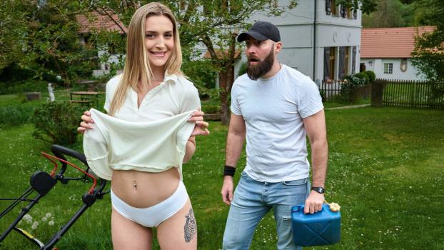 OnlyTarts – Victoria Benz – Backyard Cunt Service